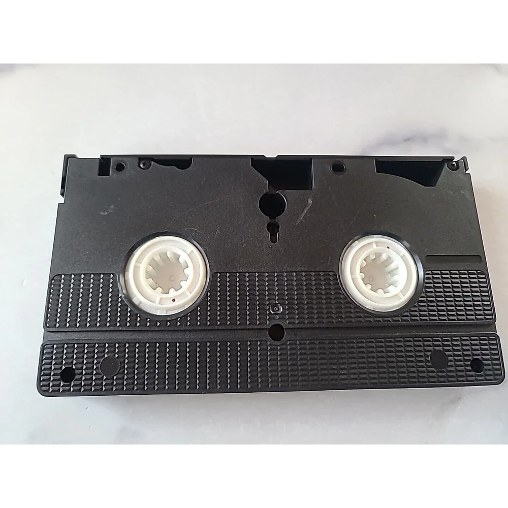 Cats & Dogs VHS Warner Bros. (2001) NO CASE READ